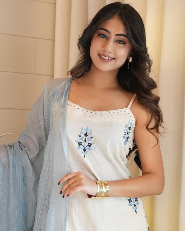 Cream Embroidered Pakistani Suit with Blue Dupatta