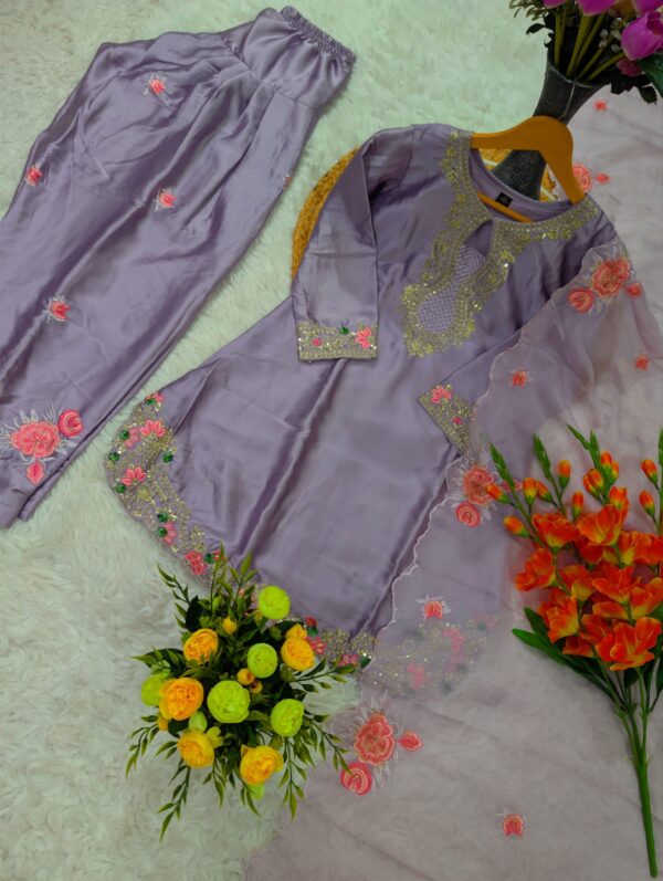 Lavender Japan satin Embroidered Kurta Set with Dupatta – Elegant Festive Wear for women festive wear
