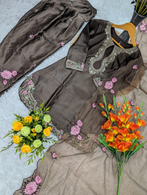 Lavender Japan satin Embroidered Kurta Set with Dupatta – Elegant Festive Wear for women festive wear