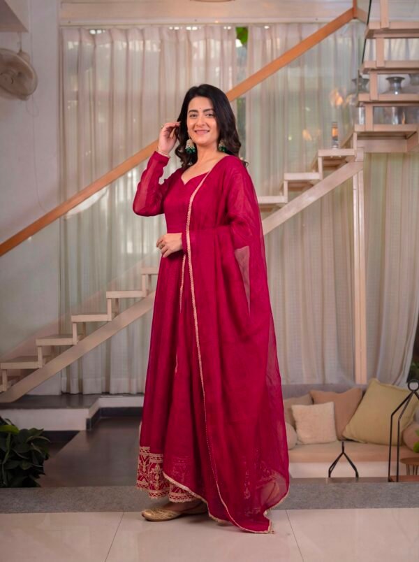 heavy crunchy silk anarkali suit set with dupatta